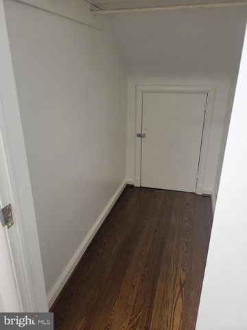 2250 N QUANTICO ST, Arlington, VA 22205