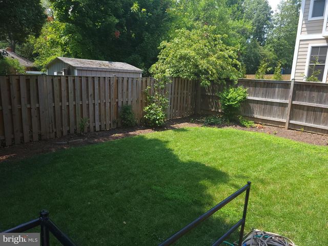 2250 N QUANTICO ST, Arlington, VA 22205