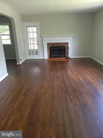 2250 N QUANTICO ST, Arlington, VA 22205