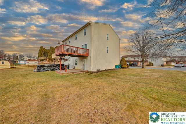 1 Olde Penn, Easton, PA 18045