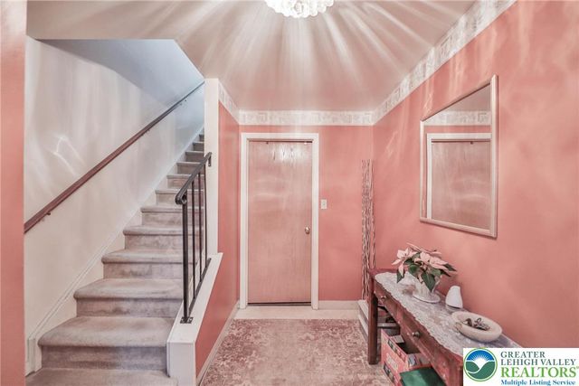 1 Olde Penn, Easton, PA 18045