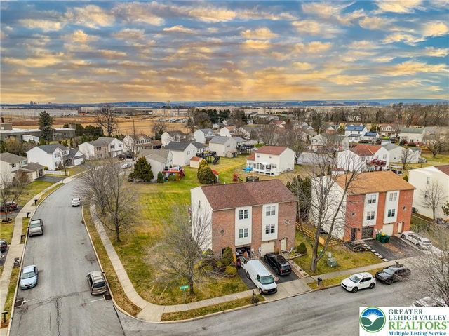 1 Olde Penn, Easton, PA 18045