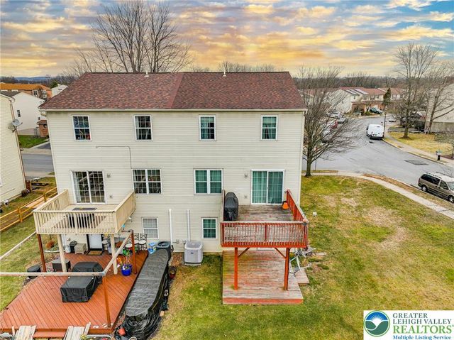 1 Olde Penn, Easton, PA 18045