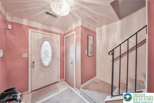 1 Olde Penn, Easton, PA 18045