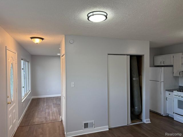 34054 Fernwood Street, Westland, MI 48186