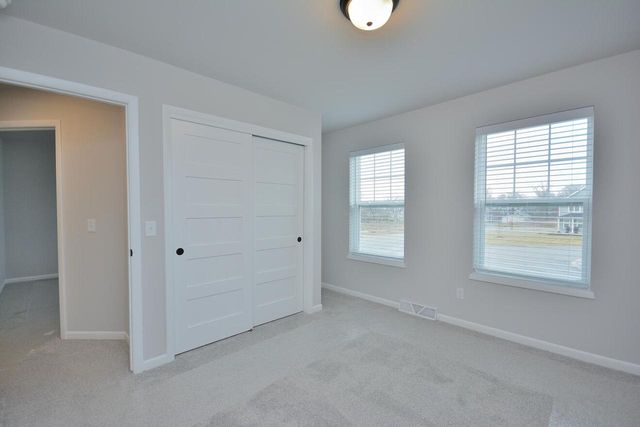 5998 Lillie CIRCLE, Racine, WI 53402