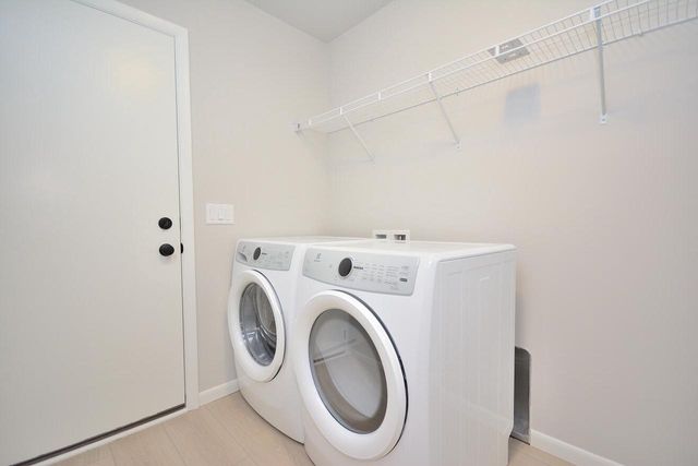 5998 Lillie CIRCLE, Racine, WI 53402