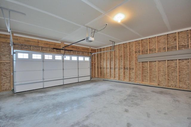 5998 Lillie CIRCLE, Racine, WI 53402