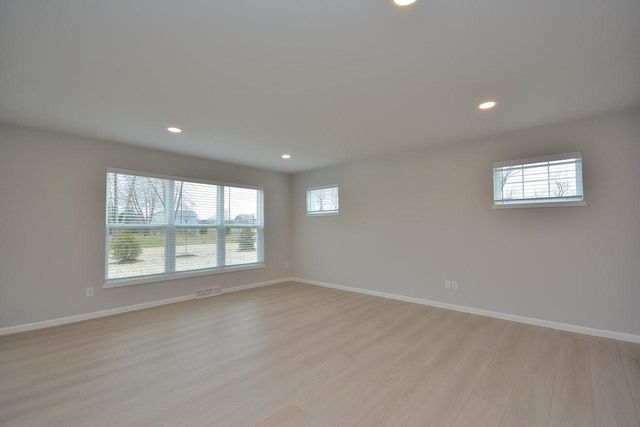 5998 Lillie CIRCLE, Racine, WI 53402