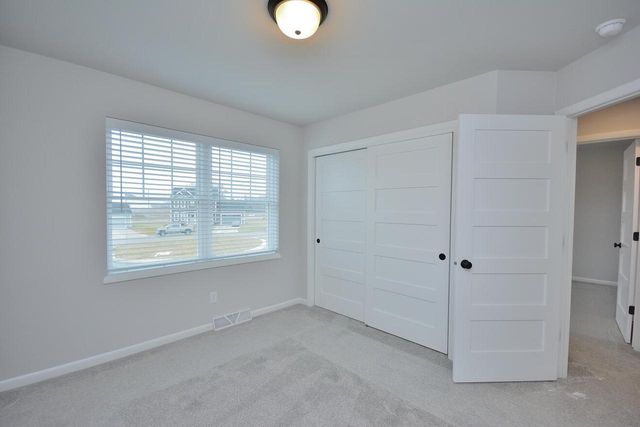 5998 Lillie CIRCLE, Racine, WI 53402