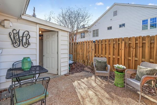 136 Peachtree Memorial NW Drive PA10, Atlanta, GA 30309