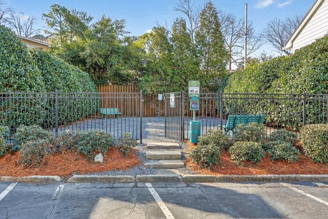 136 Peachtree Memorial NW Drive PA10, Atlanta, GA 30309