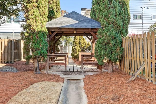 136 Peachtree Memorial NW Drive PA10, Atlanta, GA 30309