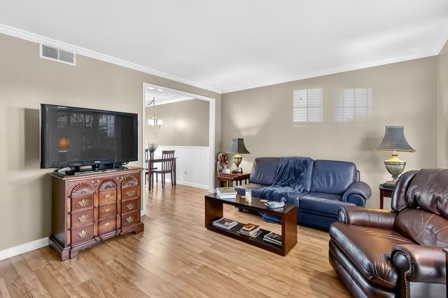 136 Peachtree Memorial NW Drive PA10, Atlanta, GA 30309