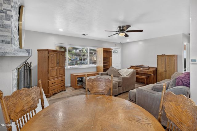 709 M Street, Sparks, NV 89431