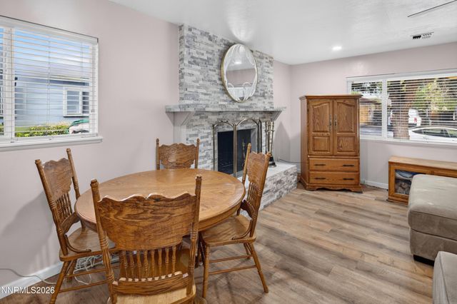 709 M Street, Sparks, NV 89431