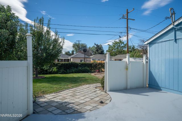 709 M Street, Sparks, NV 89431