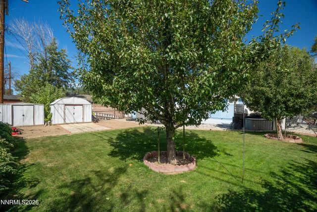 709 M Street, Sparks, NV 89431