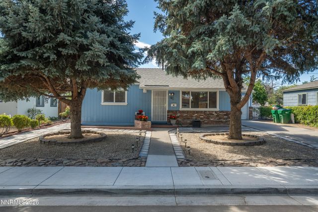 709 M Street, Sparks, NV 89431