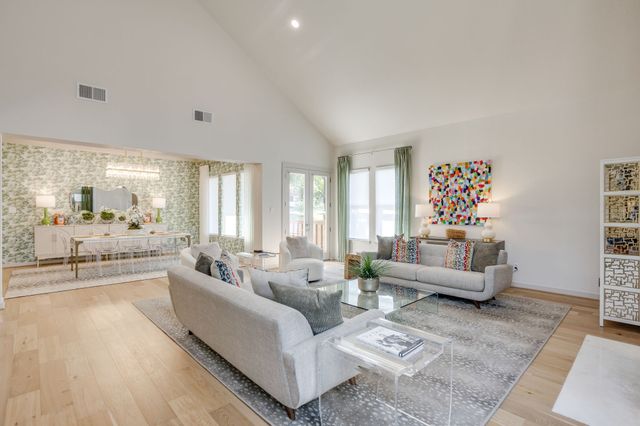 2144 Fountain Square Drive, Fort Worth, TX 76107