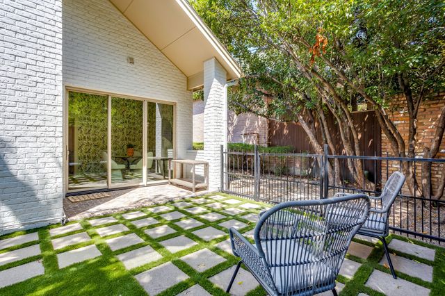 2144 Fountain Square Drive, Fort Worth, TX 76107