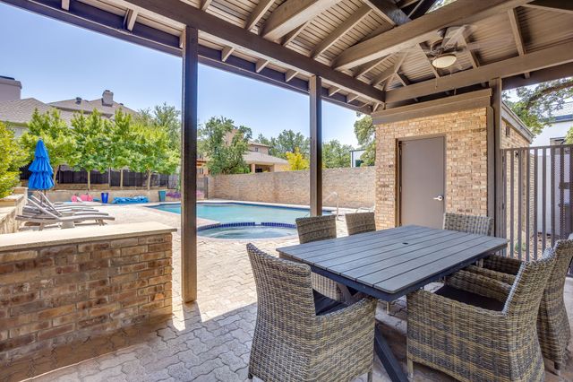 2144 Fountain Square Drive, Fort Worth, TX 76107