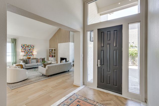 2144 Fountain Square Drive, Fort Worth, TX 76107