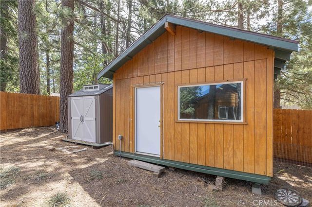 43132 Moonridge Road, Big Bear Lake, CA 92315