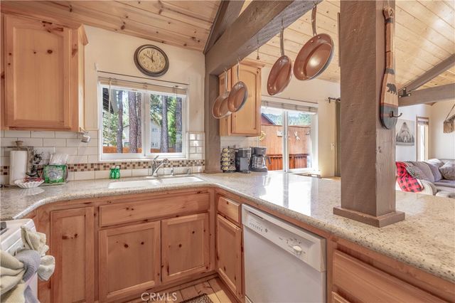 43132 Moonridge Road, Big Bear Lake, CA 92315