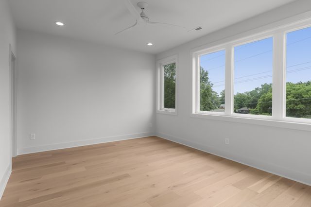 2305 Eastland Ave, Nashville, TN 37206