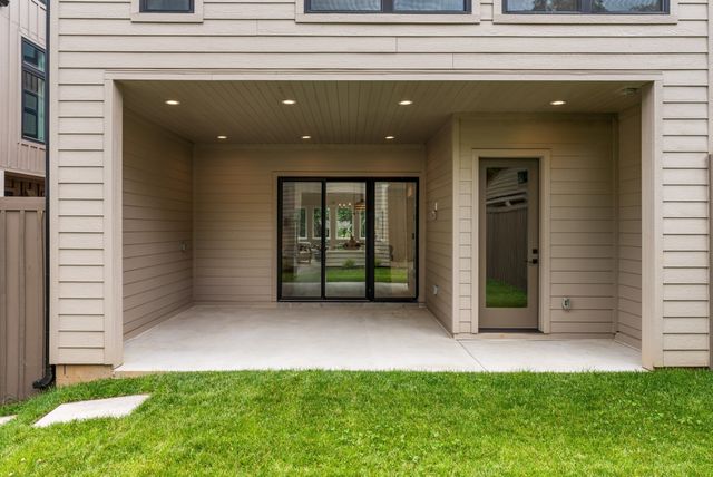 2305 Eastland Ave, Nashville, TN 37206