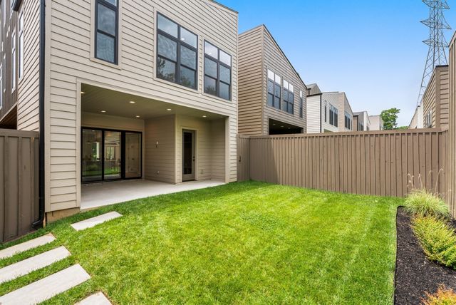 2305 Eastland Ave, Nashville, TN 37206