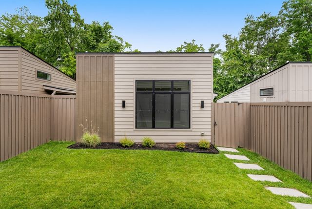 2305 Eastland Ave, Nashville, TN 37206