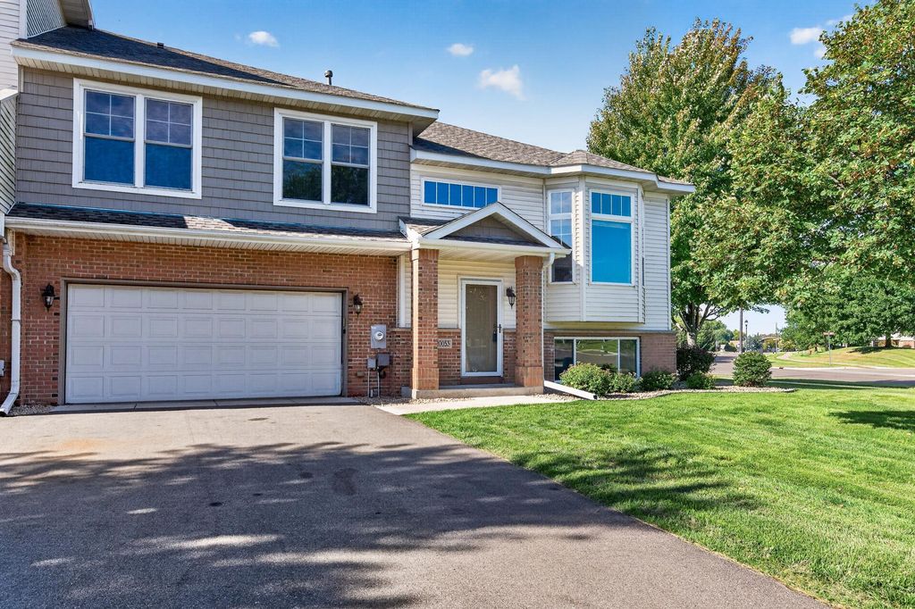 20053 Heritage Drive, Lakeville, MN 55044 — photo 2