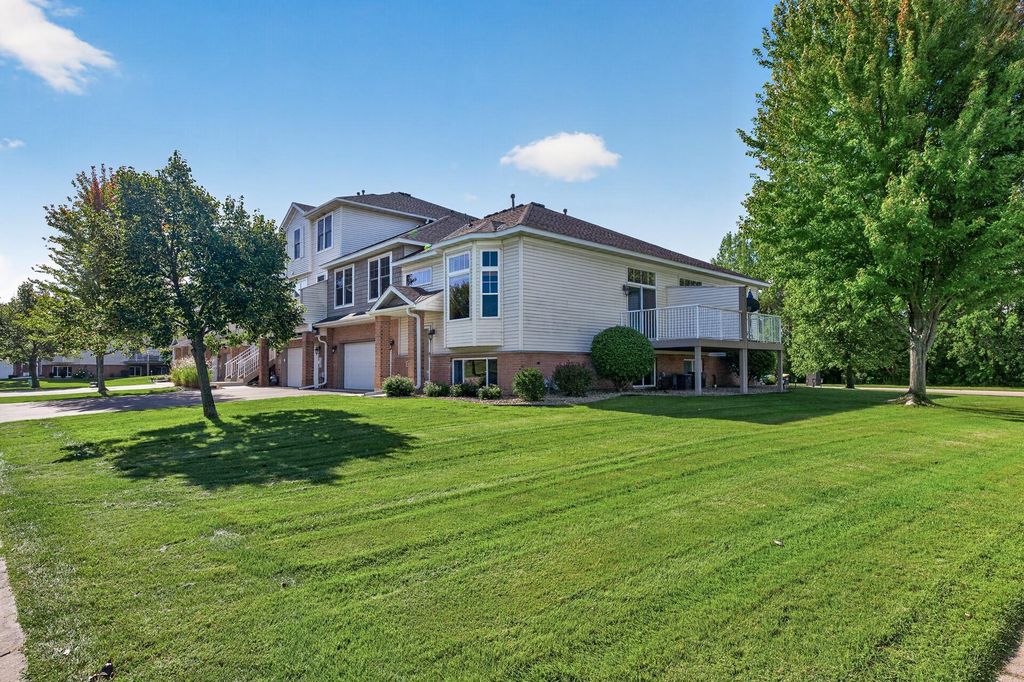 20053 Heritage Drive, Lakeville, MN 55044 — photo 3