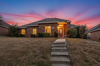 1933 Parkdale Drive, Mesquite, TX 75149