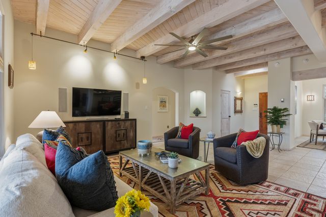 778 Camino Francisca, Santa Fe, NM 87506
