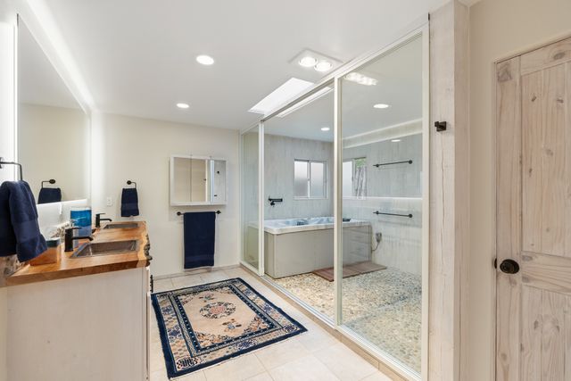 778 Camino Francisca, Santa Fe, NM 87506