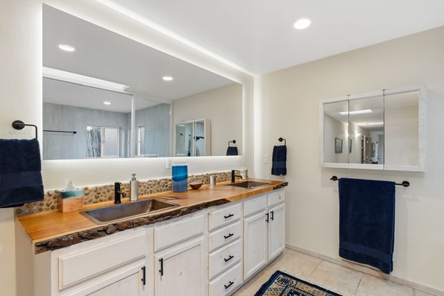 778 Camino Francisca, Santa Fe, NM 87506