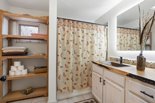 778 Camino Francisca, Santa Fe, NM 87506