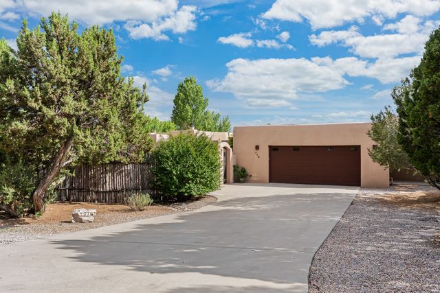778 Camino Francisca, Santa Fe, NM 87506