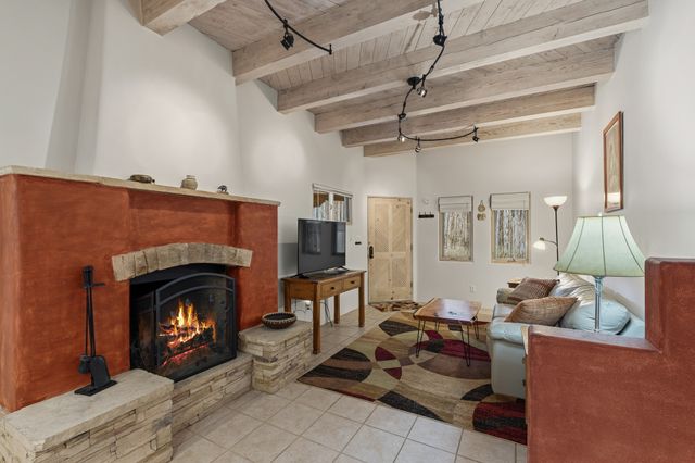 778 Camino Francisca, Santa Fe, NM 87506