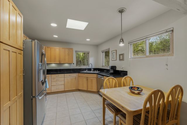 778 Camino Francisca, Santa Fe, NM 87506