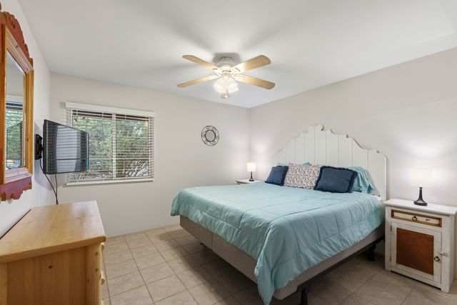 778 Camino Francisca, Santa Fe, NM 87506