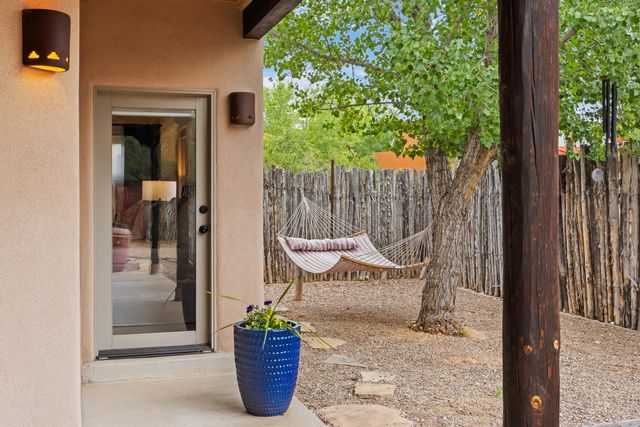 778 Camino Francisca, Santa Fe, NM 87506