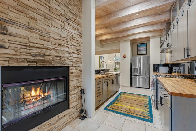778 Camino Francisca, Santa Fe, NM 87506