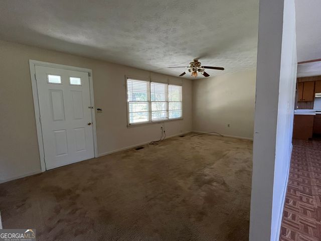 4401 Crystal Lake Drive, Macon, GA 31217