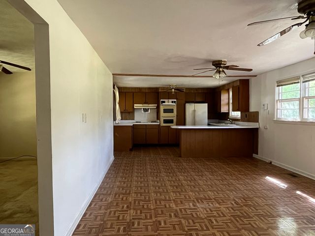 4401 Crystal Lake Drive, Macon, GA 31217