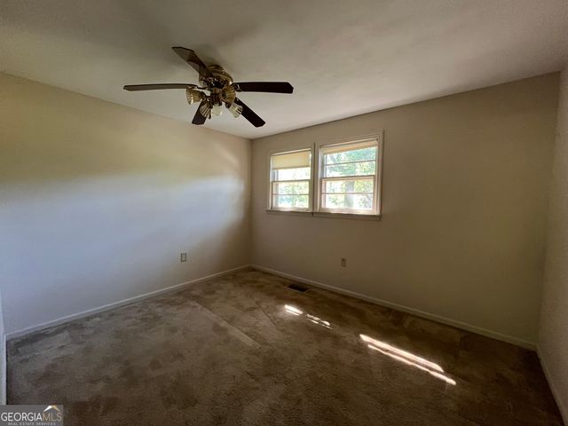 4401 Crystal Lake Drive, Macon, GA 31217