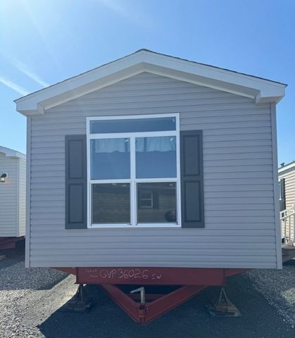 25 Groton School Rd 14, Ayer, MA 01432